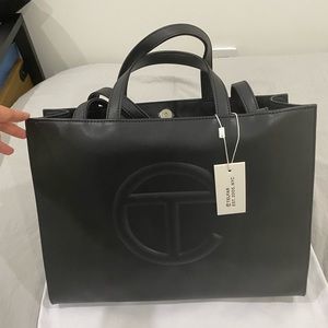 Medium Telfar Shopping Bag in Black